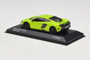 McLaren 675LT Napier Green Minichamps 1:43 537154422 Metall – Bild 3 von 5