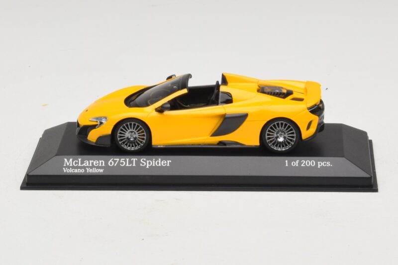McLaren 675LT Spider Volcano Yellow Minichamps 1:43 McLaren 675LT Spider Volcano Yellow Minichamps 1:43 537154430 Metall