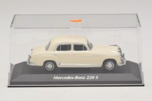 Mercedes 220 S W180 Weiss Maxichamps 1:43 940033000 Metall – Bild 4 von 5