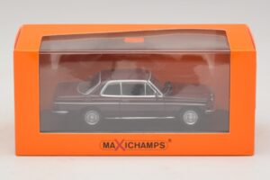 Mercedes 230 CE C123 Rot Maxichamps 1:43 940032221 Metall – Bild 5 von 5