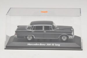 Mercedes 300 SE W112 Lang Dunkelgrau Maxichamps 1:43 940035201 Metall – Bild 4 von 5