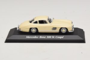 Mercedes 300 SL W198 Weiss Maxichamps 1:43 940039002 Metall