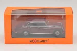 Mercedes 300 W186 Dunkelrot Maxichamps 1:43 940039060 Metall – Bild 5 von 5