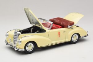 Mercedes 300S Creme Maisto 1:18 31806 Metall – Bild 2 von 8
