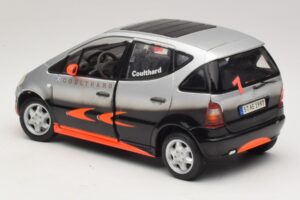 Mercedes A-Class W168 D. Coulthard Silber Maisto 1:18 35841 Metall – Bild 7 von 8