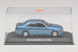 Mercedes C-Class W202 Blau Metallic Maxichamps 1:43 940037060 Metall – Bild 4 von 5