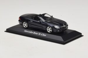 Mercedes SL R230 Blau Metallic Maxichamps 1:43 940037531 Metall – Bild 3 von 5