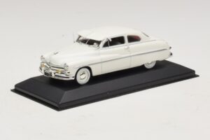 Mercury Monterey Weiss Minichamps 1:43 400082401 Metall – Bild 2 von 5