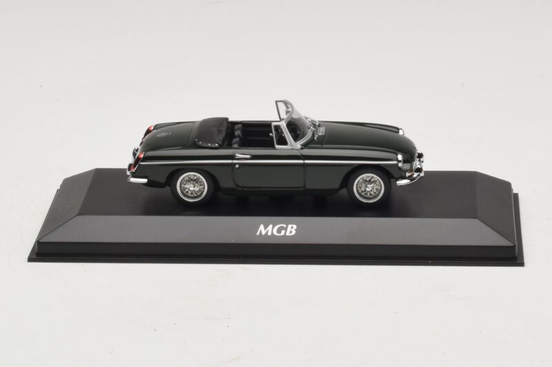MG MGB Mk1 Grün Maxichamps 1:43 940131031 Metall