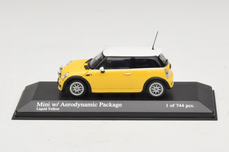 Mini Cooper One R50 mit Aero-Paket Gelb Minichamps 1:43 Mini Cooper One R50 mit Aero-Paket Gelb Minichamps 1:43 431138274 Metall