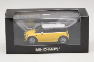 Mini Cooper One R50 mit Aero-Paket Gelb Minichamps 1:43 431138274 Metall – Bild 4 von 4