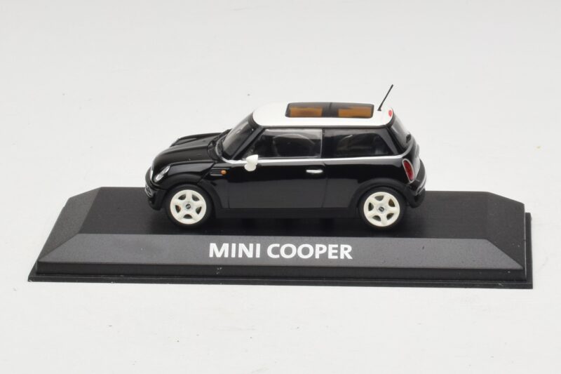 Mini Cooper S R53 Schwarz Mit Panoramadach Minichamps 1:43 MINI022 Metall