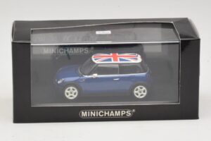 Mini Cooper S R53 Blau Mit Britischer Flagge Minichamps 1:43 MINI026 Metall – Bild 4 von 4