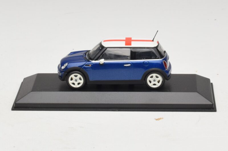Mini Cooper S R53 Blau Mit Englischer Flagge Minichamps 1:43 MINI012 Metall