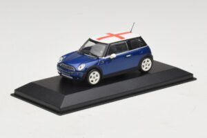 Mini Cooper S R53 Blau Mit Englischer Flagge Minichamps 1:43 MINI012 Metall – Bild 2 von 5