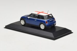 Mini Cooper S R53 Blau Mit Englischer Flagge Minichamps 1:43 MINI012 Metall – Bild 3 von 5