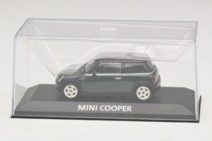 Mini Cooper S R53 Dunkelgrün Mit Schwarzem Dach Minichamps 1:43 MINI023 Metall – Bild 4 von 5