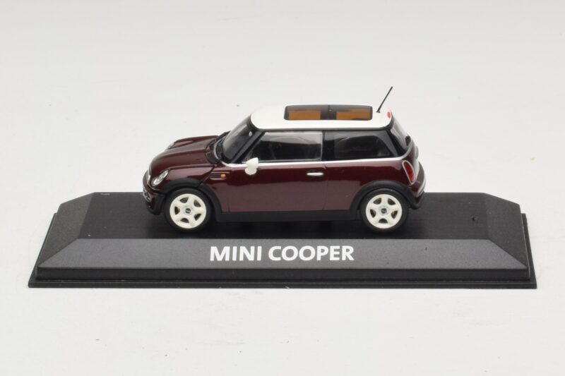 Mini Cooper S R53 Dunkelrot Mit Panoramadach Minichamps 1:43 Mini Cooper S R53 Dunkelrot Mit Panoramadach Minichamps 1:43 MINI019 Metall