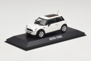 Mini Cooper S R53 Weiss Mit Panoramadach Minichamps 1:43 MINI020 Metall – Bild 2 von 5
