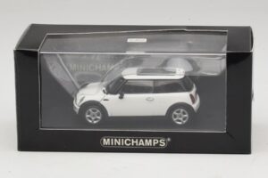 Mini Cooper S R53 Weiss Mit Panoramadach Minichamps 1:43 MINI020 Metall – Bild 5 von 5
