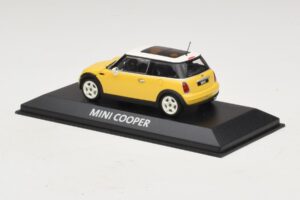 Mini Cooper S R53 Gelb Mit Gelbem Panoramadach Minichamps 1:43 MINI029 Metall – Bild 3 von 4
