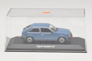 Opel Kadett D Blau Maxichamps 1:43 940044100 Metall – Bild 4 von 5