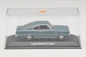 Opel Rekord C Coupé Blau Maxichamps 1:43 940046121 Metall – Bild 4 von 5