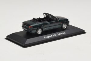 Peugeot 306 Cabriolet Grün Metallic Maxichamps 1:43 940112833 Metall – Bild 2 von 5