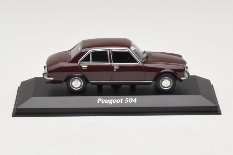Peugeot 504 Dunkelrot Maxichamps 1:43 940112500 Metall