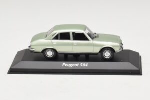 Peugeot 504 Hellgrün Metallic Maxichamps 1:43 Peugeot 504 Hellgrün Metallic Maxichamps 1:43 940112501 Metall