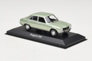 Peugeot 504 Hellgrün Metallic Maxichamps 1:43 940112501 Metall – Bild 3 von 5