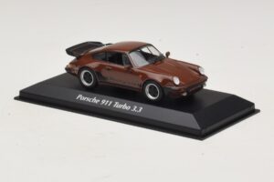 Porsche 911 930 Turbo 3.3 Braun Maxichamps 1:43 940069001 Metall – Bild 3 von 5