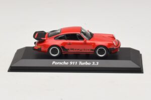 Porsche 911 930 Turbo 3.3 Rot Maxichamps 1:43 940069000 Metall