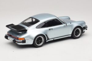 Porsche 911 930 Turbo 3.3 Silber KK-Scale 1:18 KKDC181444 Metall – Bild 2 von 6