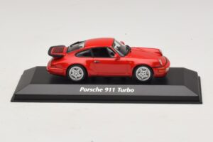 Porsche 911 964 Turbo Rot Maxichamps 1:43 940069102 Metall