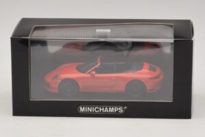 Porsche 911 991.1 Carrera 4 GTS Cabriolet Orange Minichamps 1:43 410067331 Metall – Bild 5 von 5