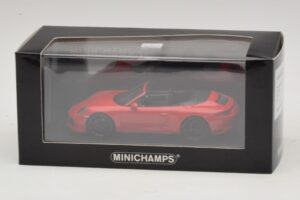 Porsche 911 991.1 Carrera 4 GTS Cabriolet Rot Minichamps 1:43 410067330 Metall – Bild 5 von 5