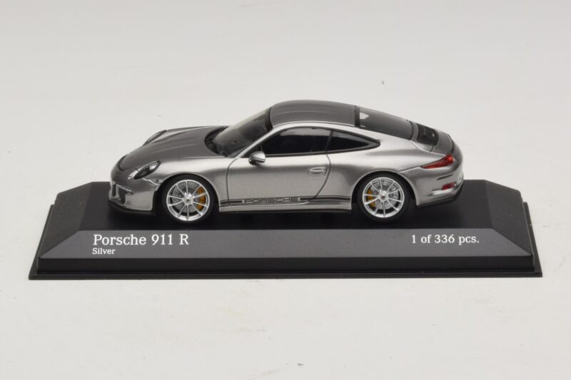 Porsche 911 991.1 R Silber Minichamps 1:43 410066224 Metall