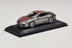 Porsche 911 991.1 R Silber Mit Orangen Streifen Minichamps 1:43 410066222 Metall – Bild 2 von 5