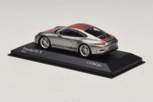 Porsche 911 991.1 R Silber Mit Orangen Streifen Minichamps 1:43 410066222 Metall – Bild 3 von 5