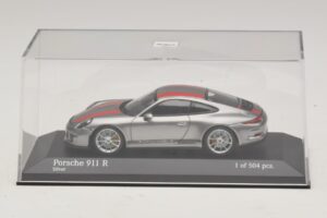 Porsche 911 991.1 R Silber Mit Orangen Streifen Minichamps 1:43 410066222 Metall – Bild 4 von 5