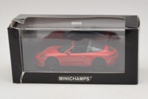 Porsche 911 991.1 Targa 4 GTS Rot Minichamps 1:43 410067340 Metall – Bild 5 von 5