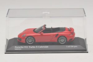 Porsche 911 991.1 Turbo S Cabriolet Rot Minichamps 1:43 410067180 Metall – Bild 4 von 5