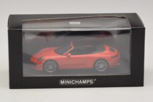 Porsche 911 991.2 Carrera 4 Cabriolet Orange Minichamps 1:43 410067231 Metall – Bild 5 von 5