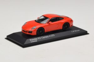 Porsche 911 991.2 Carrera 4 GTS Orange Minichamps 1:43 410067321 Metall – Bild 2 von 5