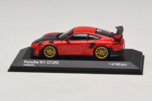 Porsche 911 991.2 GT2 RS Rot Minichamps 1:43 410067227 Metall