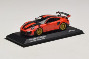Porsche 911 991.2 GT2 RS Weissach Package Orange Minichamps 1:43 410067224 Metall – Bild 2 von 5
