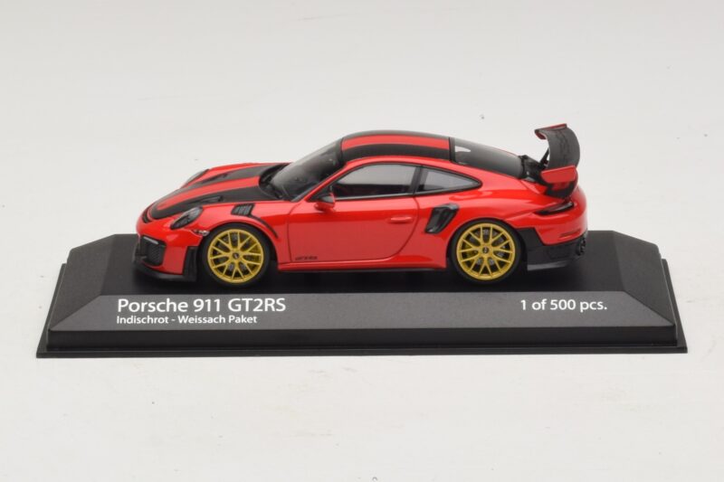 Porsche 911 991.2 GT2 RS Weissach Package Rot Minichamps 1:43 410067221 Metall