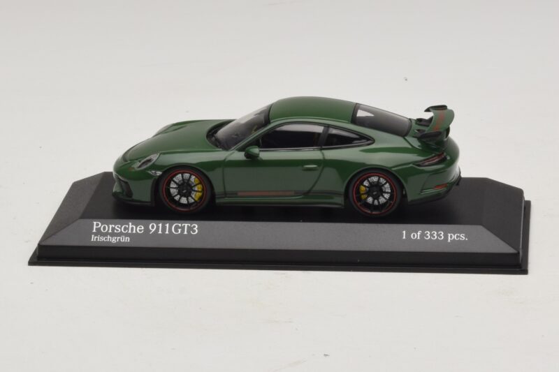 Porsche 911 991.2 GT3 Grün Minichamps 1:43 410066028 Metall