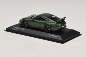 Porsche 911 991.2 GT3 Grün Minichamps 1:43 410066028 Metall – Bild 3 von 5